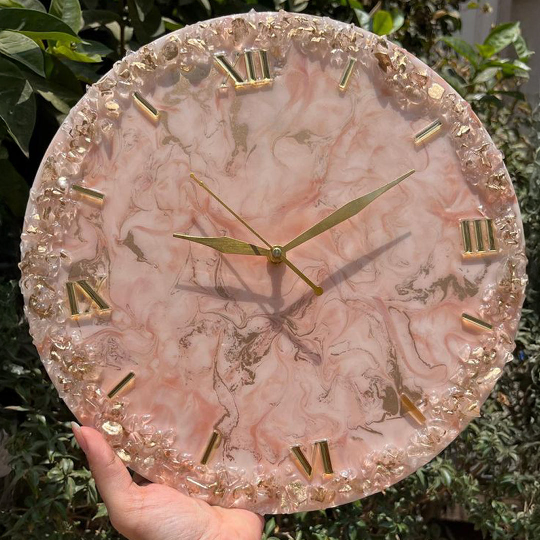 Pearl Essence Resin Clock – Time Meets Elegance