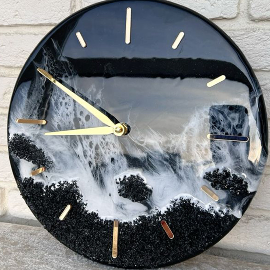 Midnight Waves – Handcrafted Black Ocean Resin Art Clock