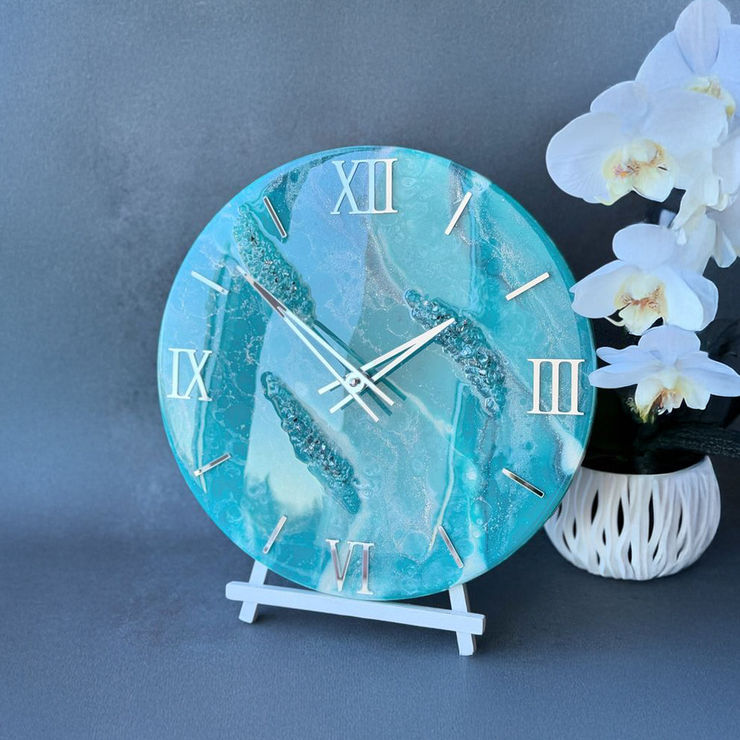 Vibrant Resin Clock – A Pop of Color for Any Room