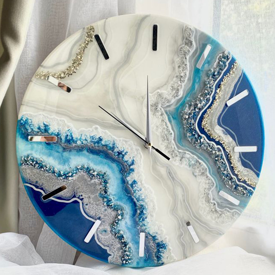 Stormy Sea Resin Clock – Nature’s Power in Motion