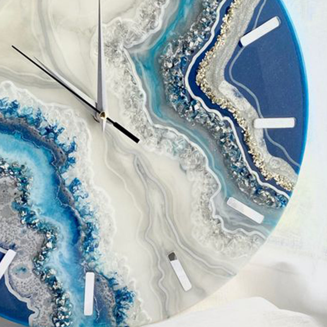 Stormy Sea Resin Clock – Nature’s Power in Motion