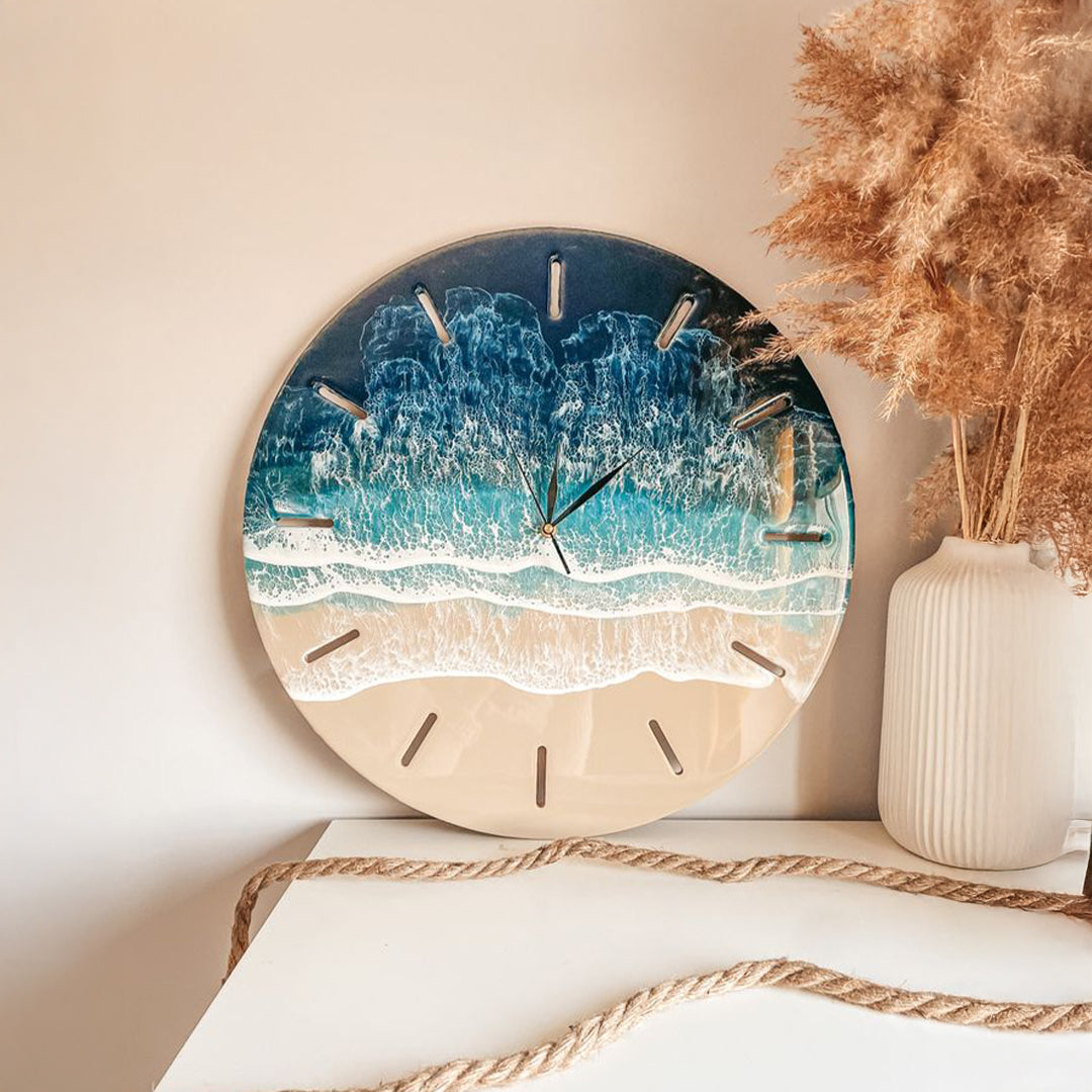 Frozen Ocean Resin Clock – Waves Captured in Time