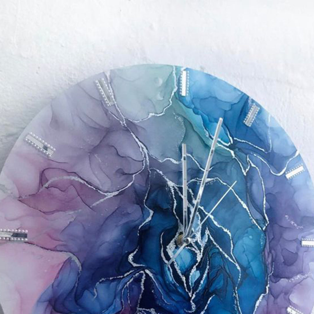 Indigo Glow – Luxury Resin Art Clock for Elegant Spaces