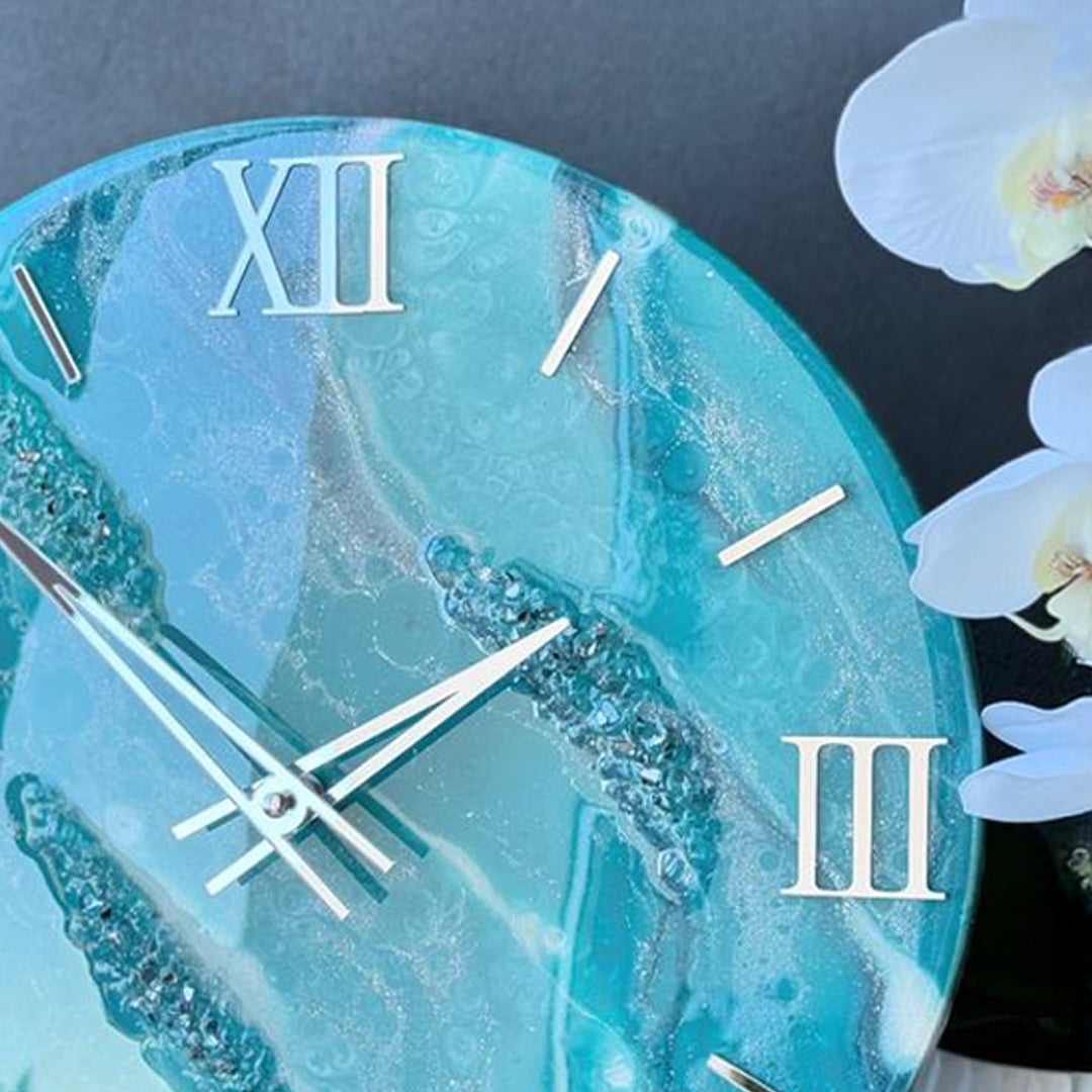 Vibrant Resin Clock – A Pop of Color for Any Room