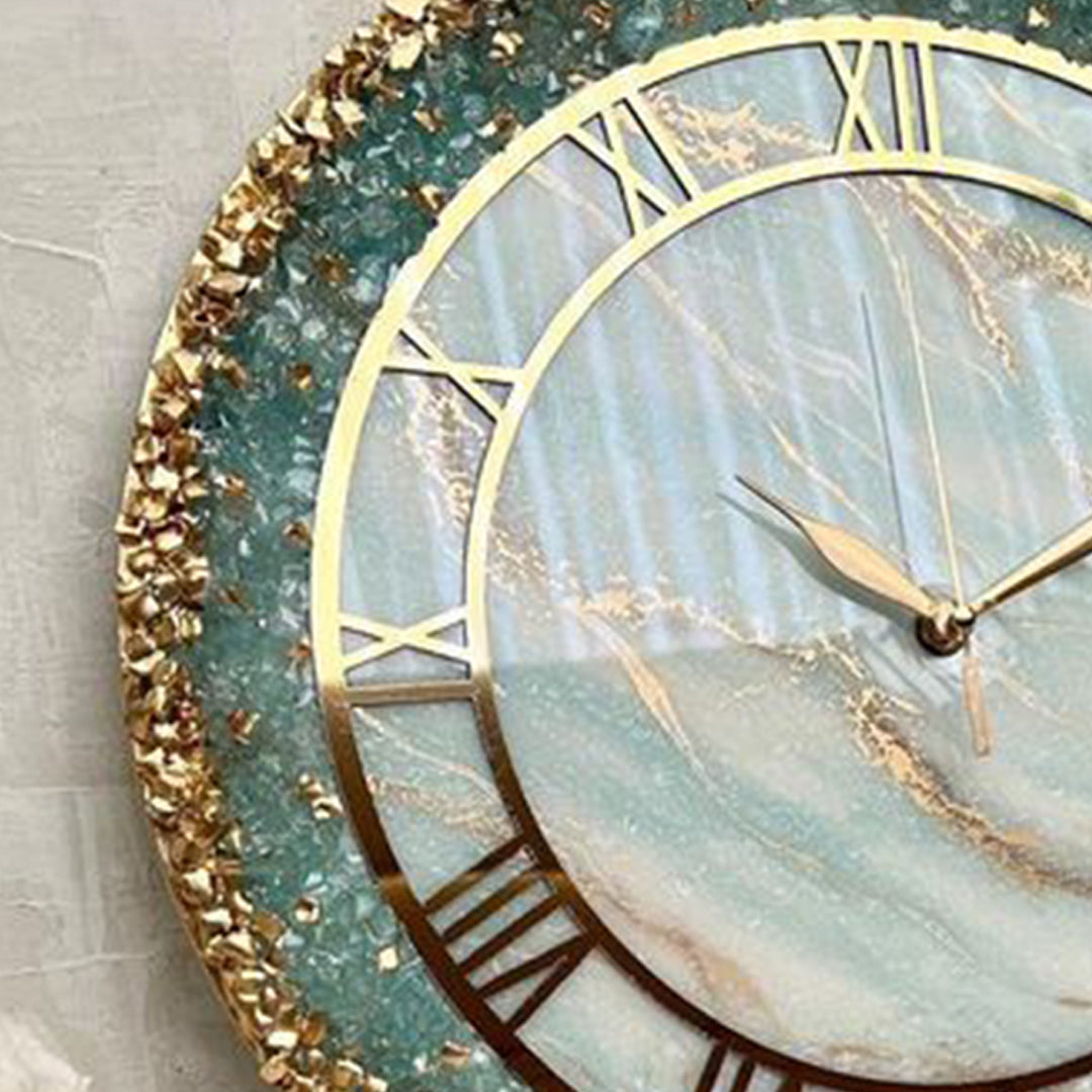 The Artisan’s Timepiece – A Handmade Resin Clock Masterpiece