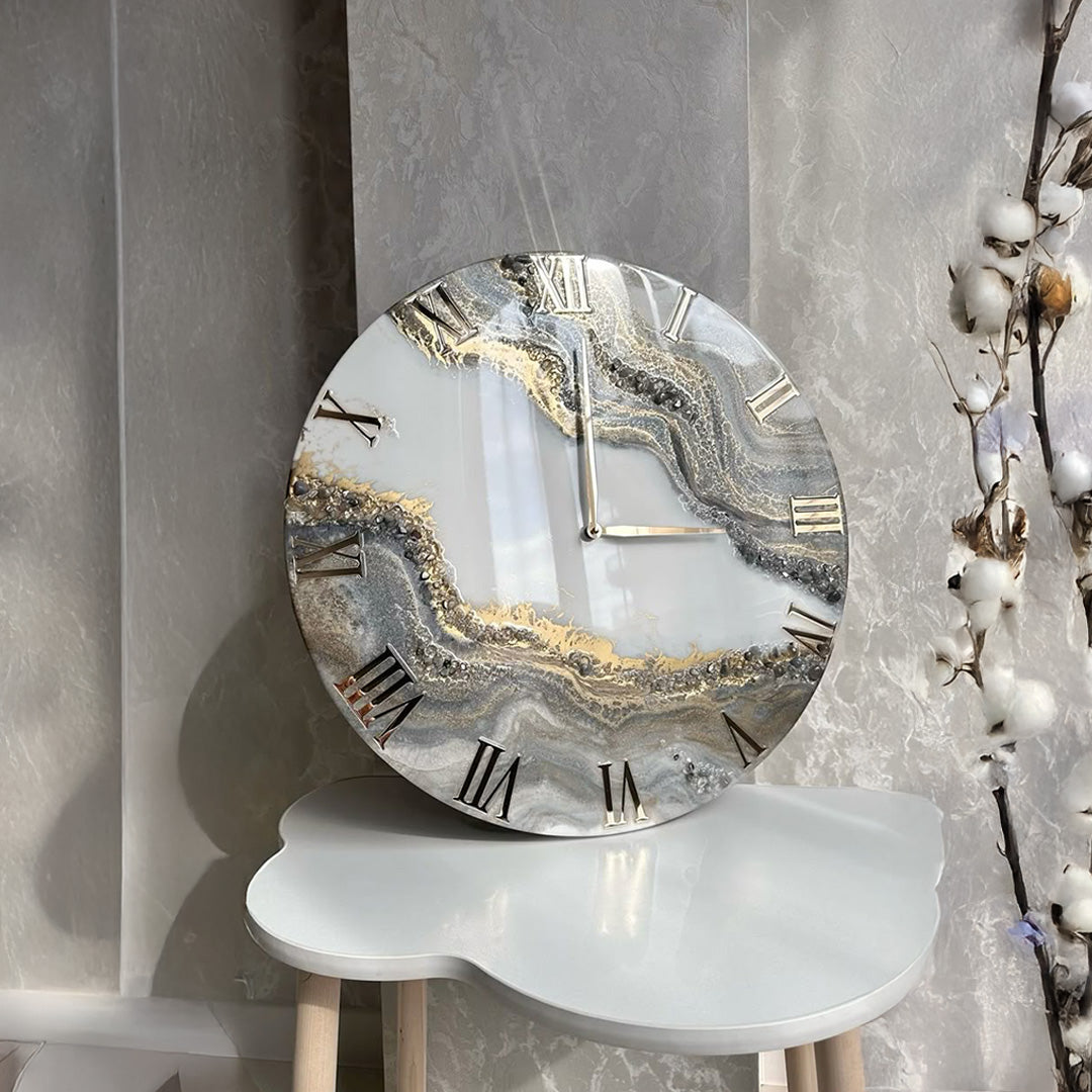 Mystic Marble Resin Clock – Swirls of Art & Elegance