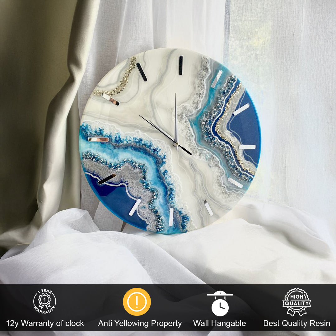 Stormy Sea Resin Clock – Nature’s Power in Motion