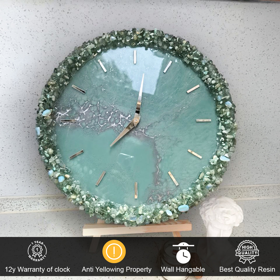 Mint Whisper – Elegant Light Green Resin Art Clock