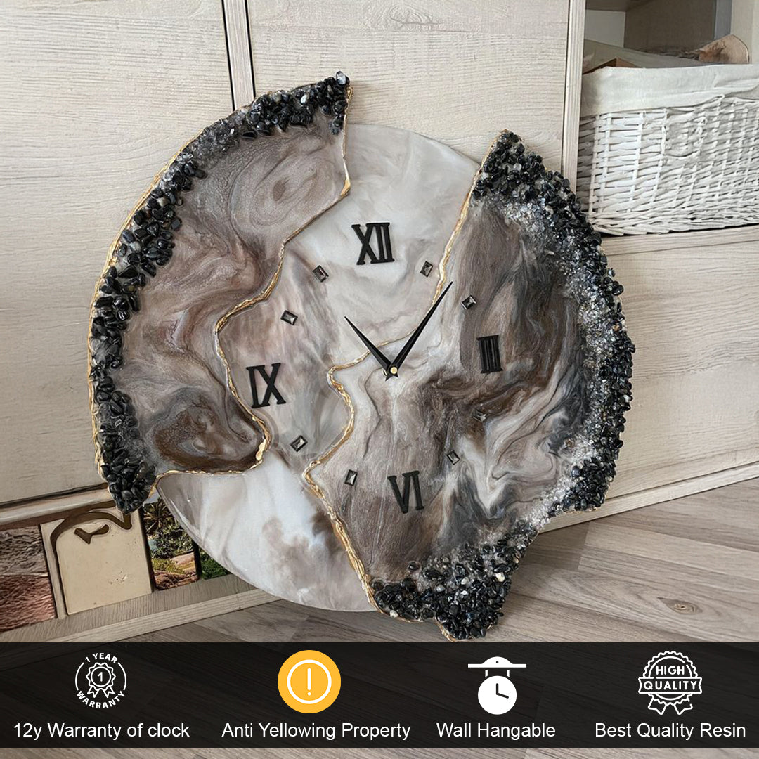 Maple Ember Resin Clock – Rich, Warm, and Timeless Elegance