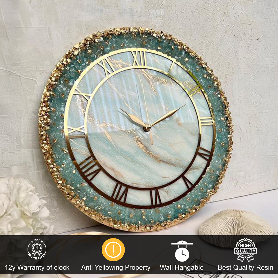 The Artisan’s Timepiece – A Handmade Resin Clock Masterpiece